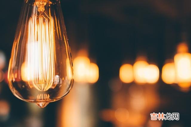 不知道你有没有发现 懂得做狠人的人，中年以后的生活才会更好