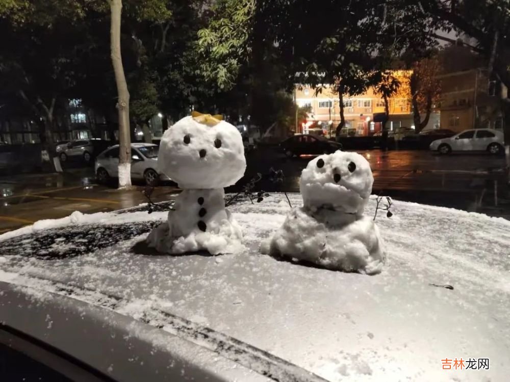 入夜后的四川大学