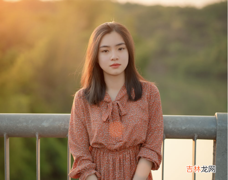 为什么生孩子那么疼带孩子那么累，还是有人愿意生，存钱养老多好