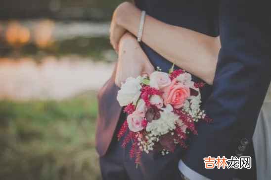 文丨西厢有情时光不长 对方喜欢有情时光不长,愿你在我的文字里,相见不晚会