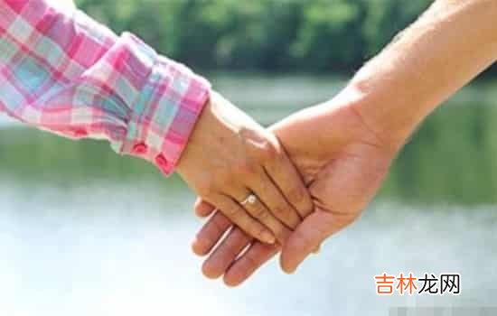 沟通是相亲成功与否的重要环节 和相亲对象聊天时应该注意哪些问题？