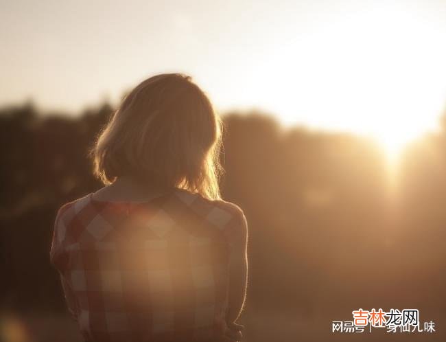 《春暖花又开》中的窗花，一定要学会保留自己的体面