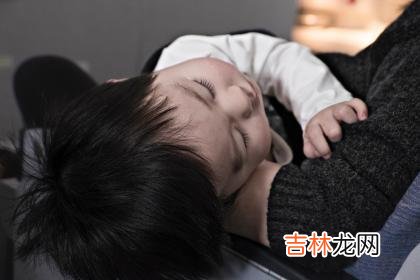 女子遠嫁，結婚五年後丈夫酒後吐真言：後悔結婚還愛著前女友