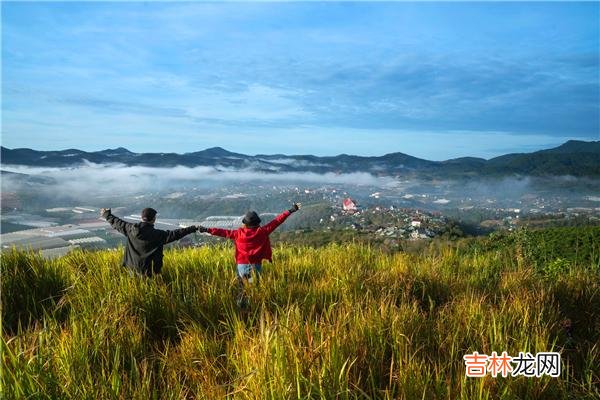 01很多人都想做自己 少合群，多和自律的人做朋友