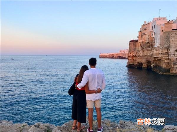 夫妻感情再好，也无法缓和婆媳关系，婆婆的态度以及所做所为