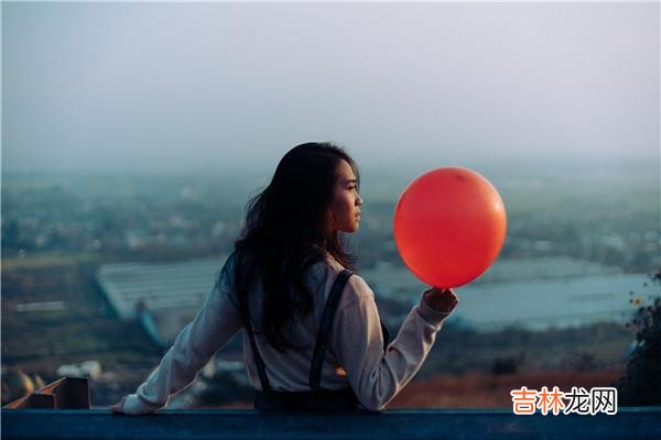 我赚钱养家，她却说我不爱她，真的太会“无理取闹”了