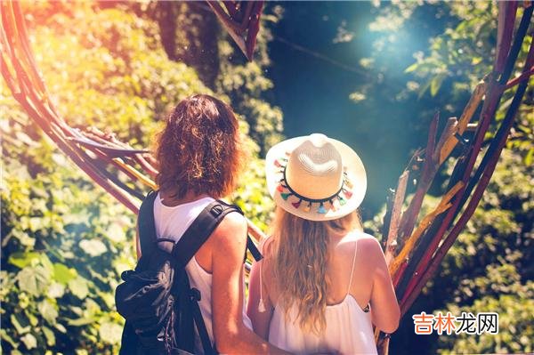 1虽然人生都要经历一个从不懂到懂的过程 女人条件再好，也不该用“玩玩而已”的心态对待婚姻