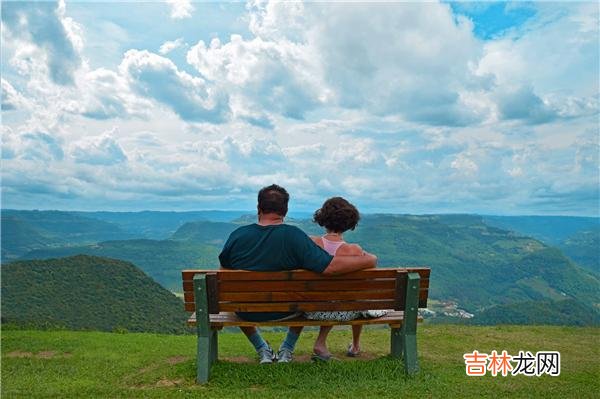 01总有一些人 拆散儿子的婚姻后，我才知道儿媳有多好