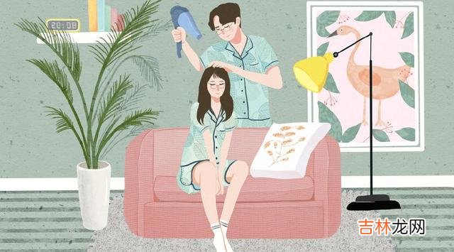 01曾经在网上看到这样一句话：“女人可以多变 如果不是照顾到我爸的感受，我根本不会娶她为妻