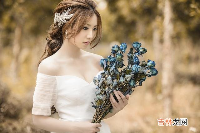 01很多人在面对感情的时候 我不该凭眼睛去恋爱，更不该凭耳朵去恋爱