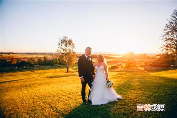 01真正见过世面的人 向来只有儿媳给公婆养老，不存在女婿给岳父母养老！