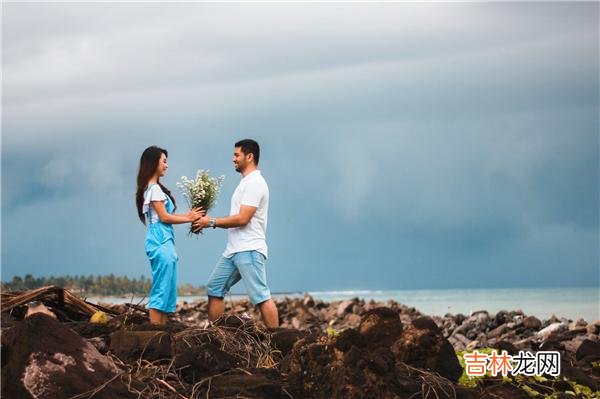 会背叛婚姻的人，在婚前就会露出痕迹，不嫁给这样的人