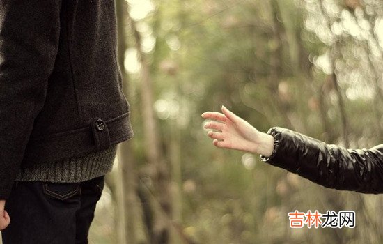 老婆不爱我了怎么挽回？从开始的崇拜婚姻 婚姻生活带给了两个人开心幸福的感受，婚姻是最不容易的