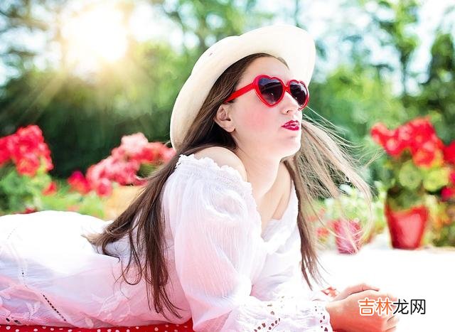 中午看《未知的餐桌》 女人在具备这三项“独立”之前，最好不要着急结婚