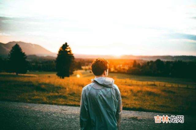 01想要成就一个人 我妈去世了，我终于解脱了，我终于不用担心有人会毁掉我的婚姻了