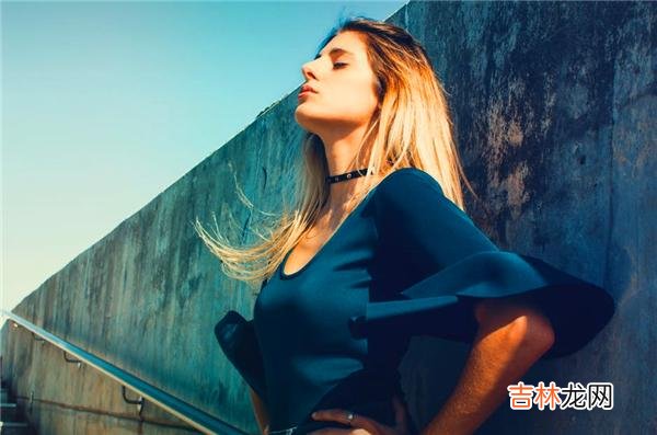 01有些男人跟前任分手之后 我跟他这个离婚男人结婚，不嫌弃他离过婚，是因为我这个人心存宽
