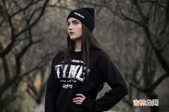 01人在这一生 我头脑发热，对男朋友缺乏了解，爱上了一个离婚男人却不自知