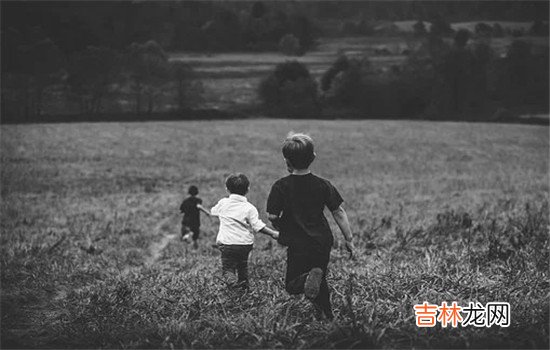 老公不主动 老公不主动的原因有很多，其中一点可能就是怕打扰你