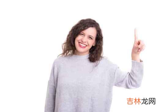 当今社会 要想一段爱情更长久，只有从实际出发，减少影响感情的几率
