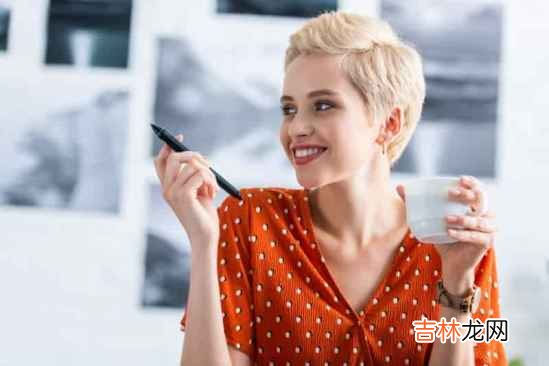 婚外情如何说分手？很多陷入婚外情的当事人即使认识到自己的错误 在他处于低谷或心情低落的时候，也不要提及分手