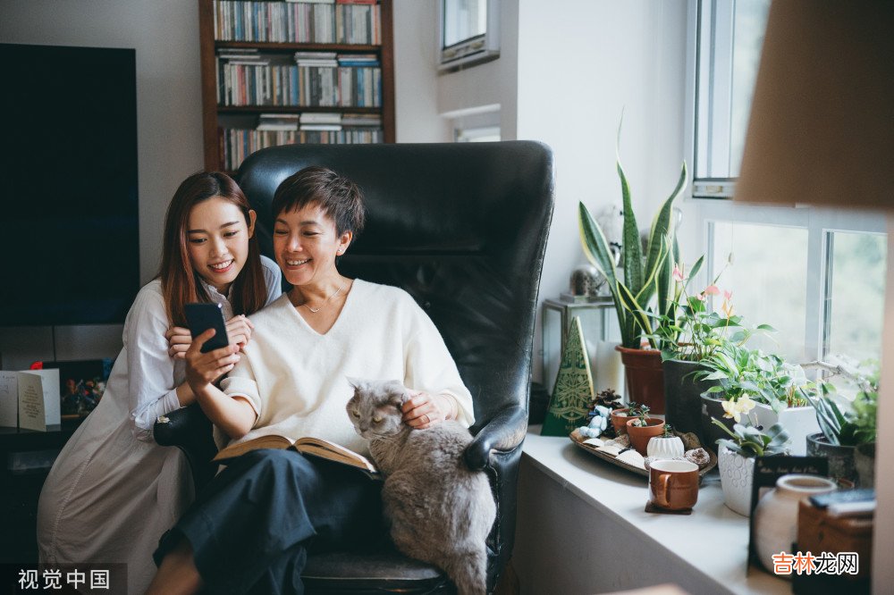 亲家来往时，以下4种行为，你要揣着明白装糊涂