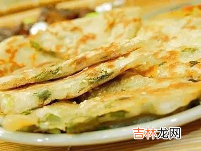 山东烧饼铺开出万元高薪，不好好读书连卖烧饼都不够格