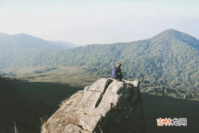 麻雀凤凰不同枝 和谁在一起，决定你一生的命运