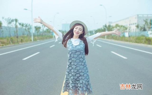 什么是爱情？每个人都有自己对爱情的定义。|生命中即使没了爱情，你照样可以生龙活虎的生活着