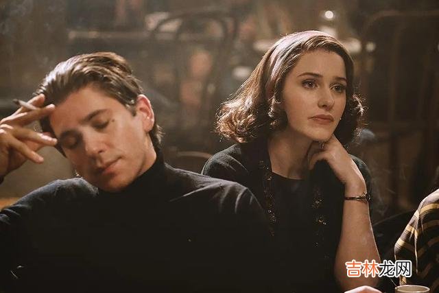 《了不起的麦瑟尔夫人》讲述是背景是二战后期的美国 幸福永远掌握在自己手中,关键就看你如何对待自己