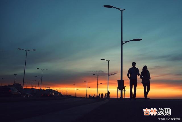 琢磨先生曾经分享他与老婆之前的婚姻故事 和一个有趣人在一起,生活会变得有趣,人生会变得精彩