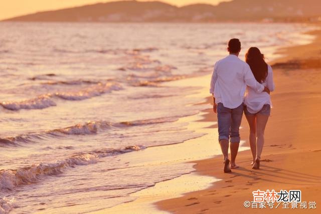 琢磨先生曾经分享他与老婆之前的婚姻故事 和一个有趣人在一起,生活会变得有趣,人生会变得精彩