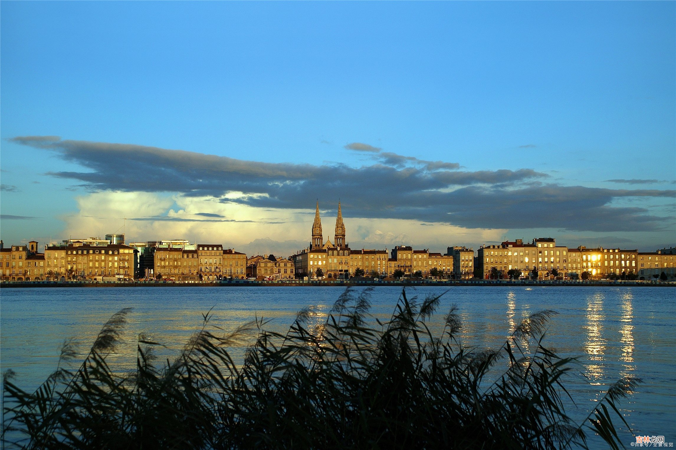 聊出来的感情 想要撩动对方的心，不妨试着垫底回应，哪怕你用表情包也好