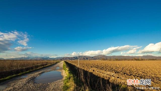 动了真情的男人 爱你的人,想给你最好的一切;不爱你的人,总觉得你索要的太多
