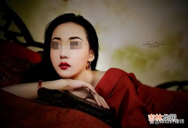 回顾 河北一男子发现自家车子震动，走近看到妻子十分投入酿惨剧