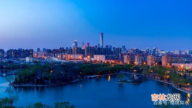 525 不管有人爱你，还是没人爱你，爱自己才能终身幸福