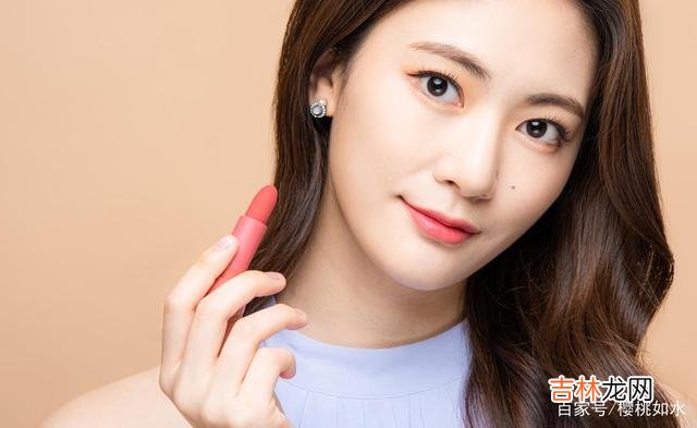 女生的喜欢 女生爱你至深时，心疼也是很明显的