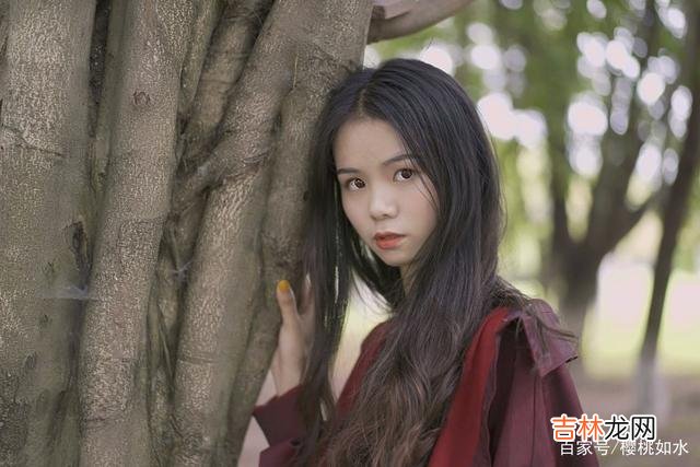 明明爱你 愿意宽容的人，不是从未遇见苦楚和忧伤，而是经历很多