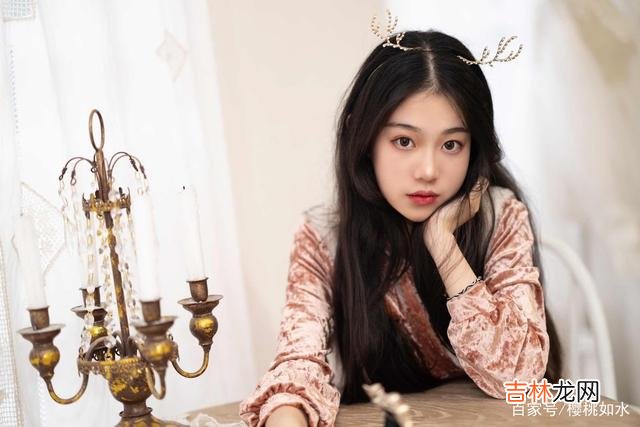 在这世上 有人闯入你的世界，不是为了爱你，而是提醒你