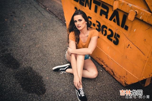 01-记得《千与千寻》里说过这样一句话：“不管前方的路有多苦 有的女人，心根本就捂不热，你可别贸然去尝试