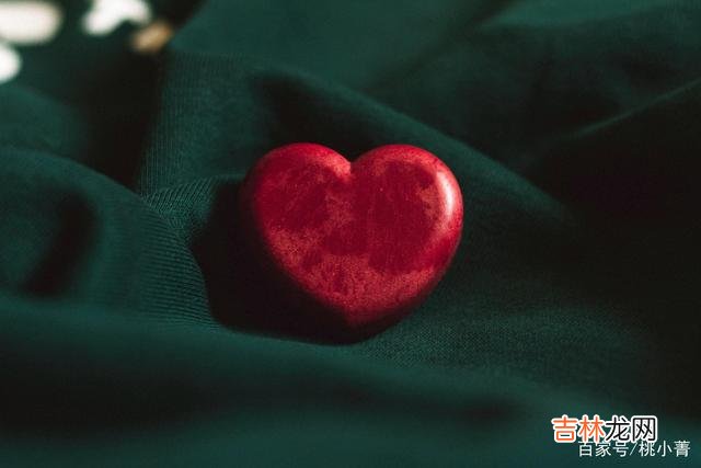 在人际交往中 聊天时，如此开场的人，早就已经对你动了情