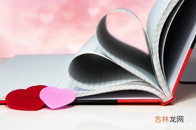 表弟大半夜打电话来向我求助 勇敢把爱说出来，即使没那么肉麻，也同样可以撩动女人心