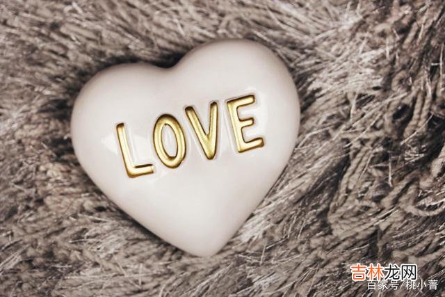 无论是追求成功的道路 搞定一个女人的捷径，从来都不是肉麻的情话，而是说到做到的诚意