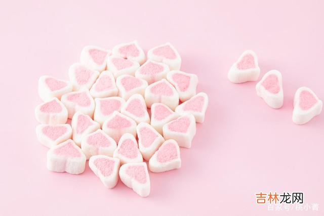 -01-“爱是心有灵犀的相守 只要有一方没有把对方放在心里，那心灵感应都不会存在