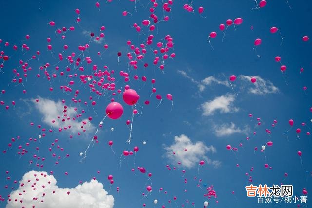 01-读者小燕向我提了一个问题 男人的喜欢和爱不一样，只有在真正爱你的男人那里，才能得到幸福