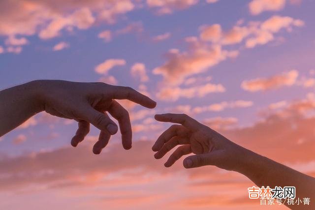 这世间 相爱却无法夫妻的两个人，就做最熟悉的陌生人吧