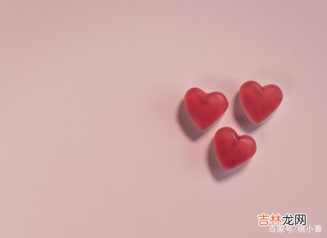 Chapter01有这样一句话：“我是...|一个男人有多爱你，你的心里应该自有衡量，别傻傻不懂了！