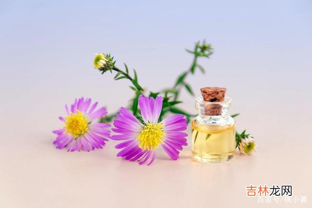 “很多人闯进你的生命里 有些人，与你再无缘分可言，一旦转身，就回不来了