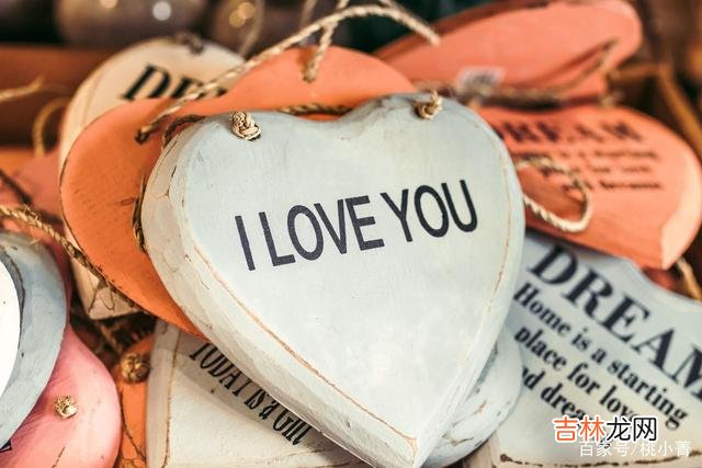 有一种无声的选择 男人要明白，女人爱上你后，不会明说，但会默许你做这些事
