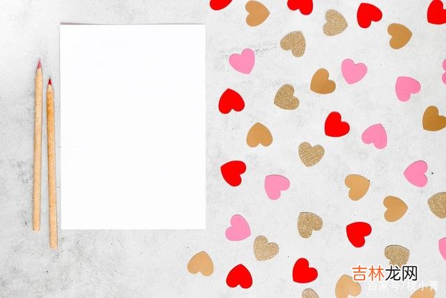 有一天你会明白，女人想“撩”你，往往会这样暗示你