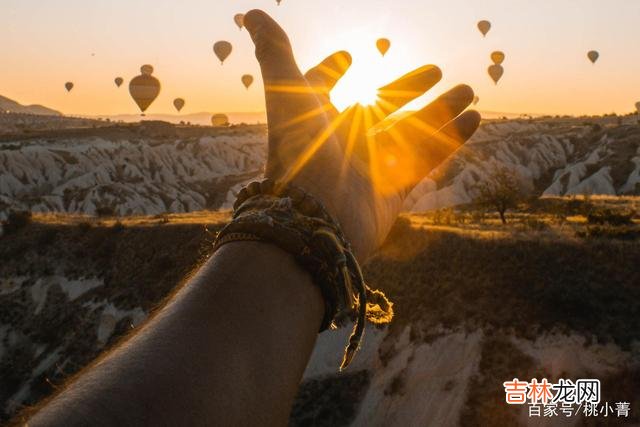 宫崎骏曾经说过:“遇见的都是天意 有些人,有些事,遇见过就好,无需去追逐,更不必去等待